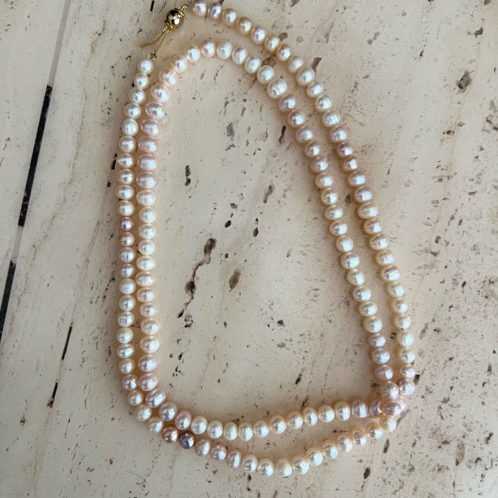 Elegant Pearl Necklace